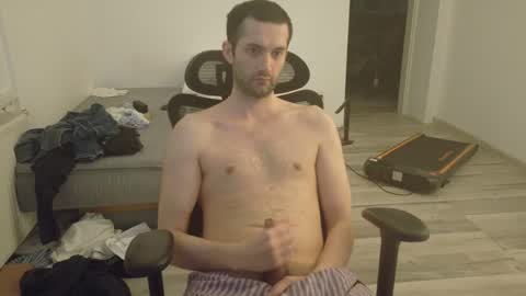 Snapshot of londonboy918070 chatting on March 1, 2025, 12:12 pm londonboy918070 online show from March 1, 2025, 12:12 pm