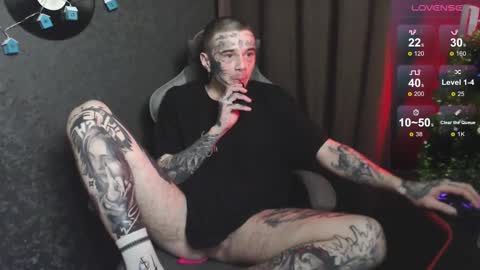 Snapshot of lone1ycrystal chatting on December 25, 2024, 1:51 pm Chris online show from December 25, 2024, 1:51 pm