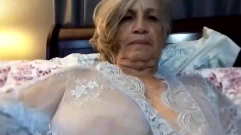 lonelylana1955 online show from October 17, 2025, 1:42 am