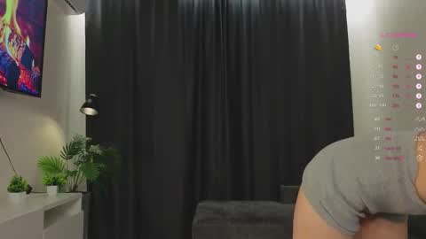 Snapshot of loney__tunes chatting on September 28, 2025, 3:39 pm Shy EvaStreams are everyday 9 AM - 3 PM GMT 3 online show from September 28, 2025, 3:39 pm