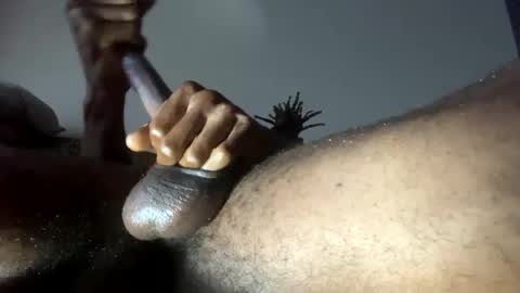 Snapshot of longdsmeag chatting on January 1, 2025, 7:32 pm longdsmeag online show from January 1, 2025, 7:32 pm