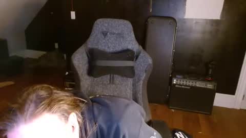 longhair online show from December 31, 2024, 1:36 am