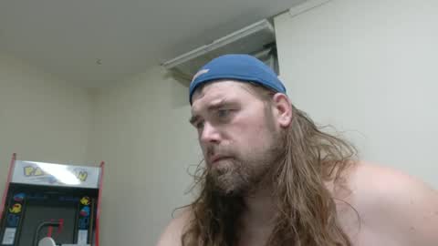 longhairedfreak1921 online show from September 22, 2025, 2:19 pm