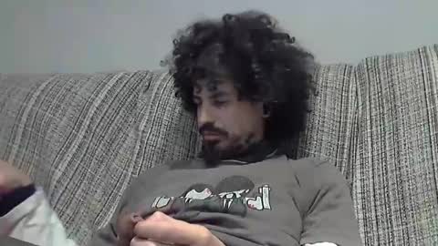 Snapshot of longnight5 chatting on December 18, 2024, 8:36 pm Alejandro Rulitos Twitter longnight55 Intagram 5longnight5 online show from December 18, 2024, 8:36 pm