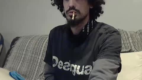 Snapshot of longnight5 chatting on January 16, 2025, 5:32 am Alejandro Rulitos Twitter longnight55 Intagram 5longnight5 online show from January 16, 2025, 5:32 am