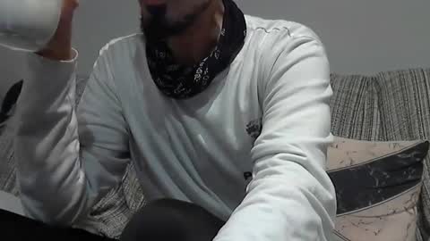 Snapshot of longnight5 chatting on February 1, 2025, 11:06 pm Alejandro Rulitos Twitter longnight55 Intagram 5longnight5 online show from February 1, 2025, 11:06 pm