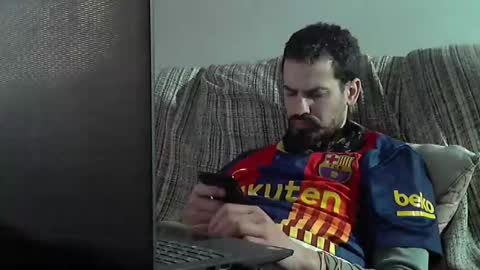 Snapshot of longnight5 chatting on February 14, 2025, 6:29 pm Alejandro Rulitos Twitter longnight55 Intagram 5longnight5 online show from February 14, 2025, 6:29 pm