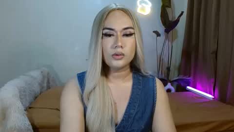 Snapshot of longoria_crawford chatting on September 12, 2025, 4:18 pm My Lover Dadddy roberto online show from September 12, 2025, 4:18 pm