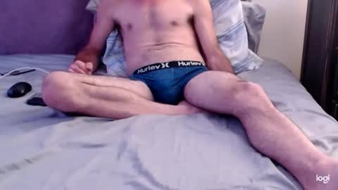 longstroken07 online show from April 16, 2026, 4:02 am