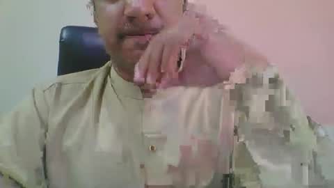 Snapshot of longthick1985 chatting on April 17, 2026, 11:02 am Lleida-man online show from April 17, 2026, 11:02 am