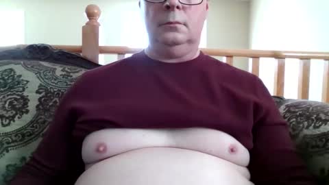 look823 online show from November 8, 2025, 6:40 pm