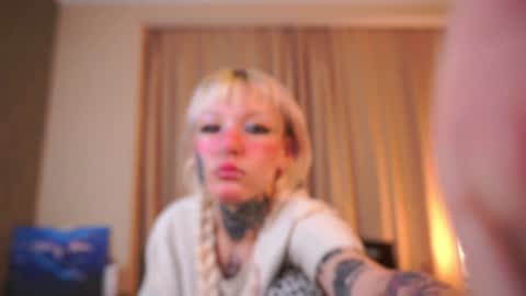 Snapshot of lookatmehabibi_ chatting on November 28, 2025, 2:20 pm Adele Ellie and Lou Sally Dana and Bonnie online show from November 28, 2025, 2:20 pm