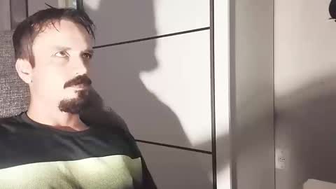 Lucas online show from February 22, 2026, 11:42 am