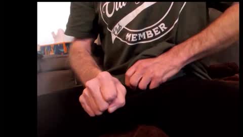 looking469 online show from November 29, 2025, 3:37 pm