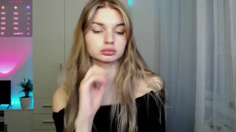 Luna online show from December 17, 2025, 7:14 am