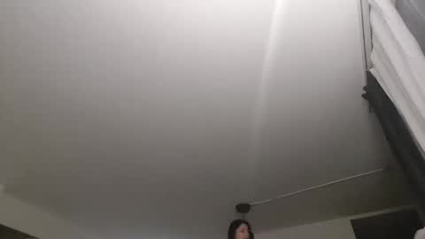 Snapshot of loolaunshaved chatting on November 19, 2025, 9:48 pm loolaunshaved online show from November 19, 2025, 9:48 pm