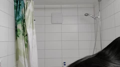 Snapshot of loolaunshaved chatting on November 27, 2025, 3:36 pm loolaunshaved online show from November 27, 2025, 3:36 pm