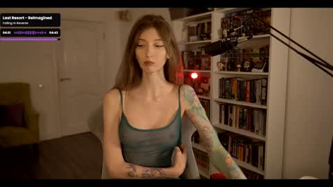 loony_moony online show from February 17, 2026, 10:45 am