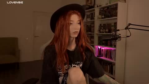 Snapshot of loony_moony chatting on July 9, 2026, 10:19 am loony_moony online show from July 9, 2026, 10:19 am