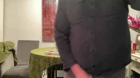 Snapshot of loop102 chatting on December 27, 2024, 1:53 am loop102 online show from December 27, 2024, 1:53 am