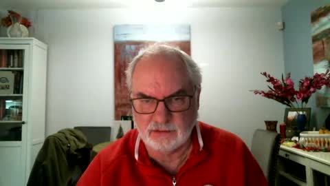 Snapshot of loop102 chatting on January 10, 2025, 8:15 pm loop102 online show from January 10, 2025, 8:15 pm