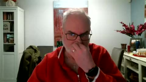 Snapshot of loop102 chatting on January 29, 2025, 9:17 pm loop102 online show from January 29, 2025, 9:17 pm