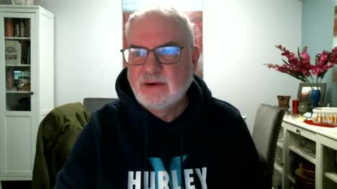 Snapshot of loop102 chatting on January 31, 2025, 6:57 pm loop102 online show from January 31, 2025, 6:57 pm