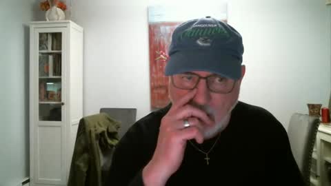 Snapshot of loop102 chatting on October 5, 2025, 5:39 am loop102 online show from October 5, 2025, 5:39 am