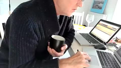 Snapshot of loose565 chatting on December 19, 2024, 10:13 am loose565 online show from December 19, 2024, 10:13 am