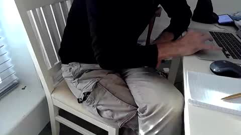 Snapshot of loose565 chatting on January 7, 2025, 2:19 pm loose565 online show from January 7, 2025, 2:19 pm