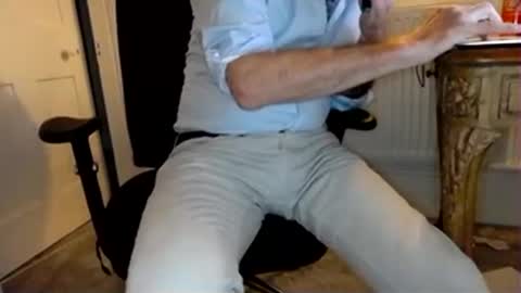 Snapshot of loose565 chatting on February 9, 2025, 10:11 pm loose565 online show from February 9, 2025, 10:11 pm