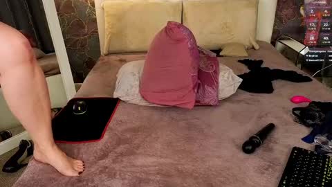 Snapshot of lorabigass chatting on February 21, 2025, 3:21 pm Lora online show from February 21, 2025, 3:21 pm