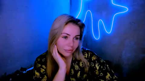 Lora online show from March 12, 2026, 3:23 am