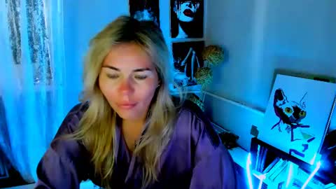 Lora online show from July 29, 2026, 2:53 am