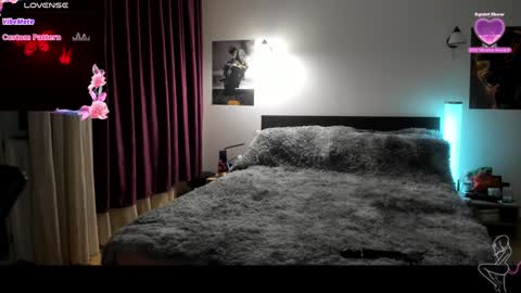 Lora online show from January 29, 2025, 7:11 pm