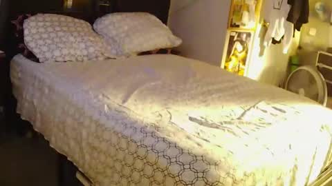 lordcoldfinger online show from December 4, 2025, 2:54 am