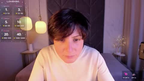 Loren online show from November 1, 2025, 1:57 pm