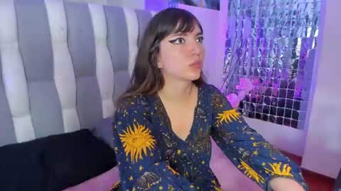 Loren   online show from June 19, 2026, 11:58 am