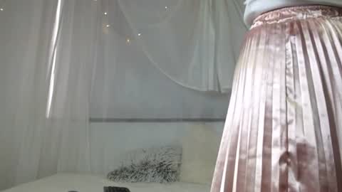 Snapshot of loren_queen_ chatting on August 5, 2026, 2:20 pm Loren online show from August 5, 2026, 2:20 pm