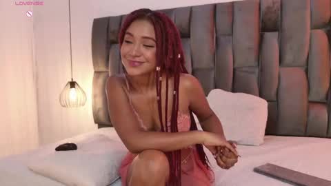 Lorena Vieira  online show from September 13, 2025, 8:08 pm