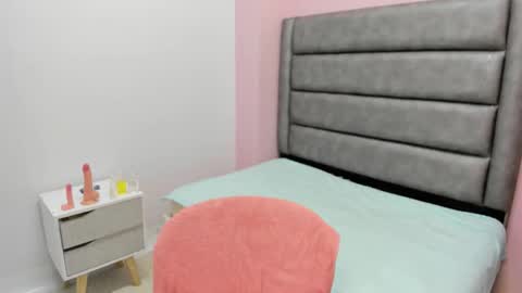 Lorena  online show from December 4, 2025, 2:15 pm