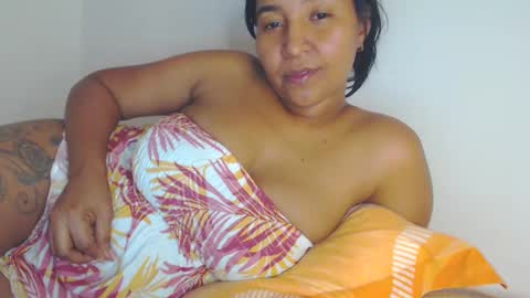 Snapshot of loretta_ chatting on December 10, 2024, 12:39 am Loretta Gmez online show from December 10, 2024, 12:39 am
