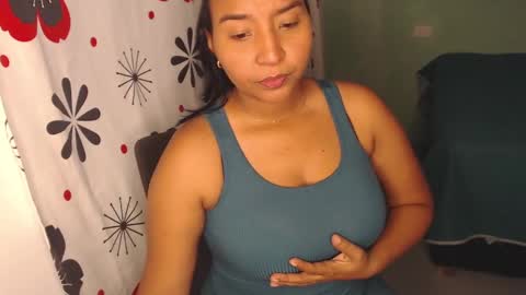 Snapshot of loretta_ chatting on February 17, 2025, 11:53 pm Loretta Gmez online show from February 17, 2025, 11:53 pm