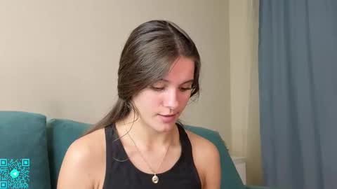 Chloe for Fan BlackHole online show from September 19, 2025, 5:46 pm