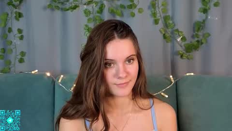 Chloe for Fan BlackHole online show from October 6, 2025, 7:22 pm