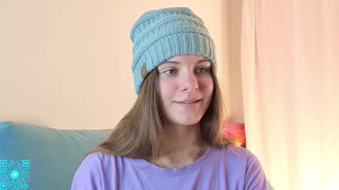 Chloe for Fan BlackHole online show from November 15, 2025, 7:21 pm