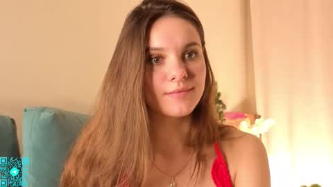 Chloe for Fan BlackHole online show from December 5, 2025, 7:54 pm