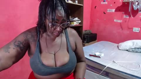 loretybighot online show from October 6, 2025, 12:57 pm