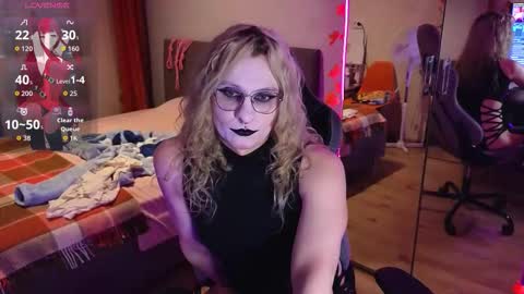 Snapshot of lori_myaf chatting on October 15, 2025, 3:01 pm Lori -----------------------------------    online show from October 15, 2025, 3:01 pm