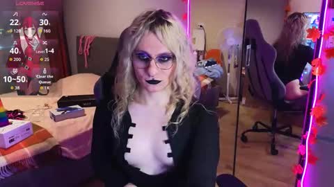 Snapshot of lori_myaf chatting on October 29, 2025, 2:41 pm Lori -----------------------------------    online show from October 29, 2025, 2:41 pm